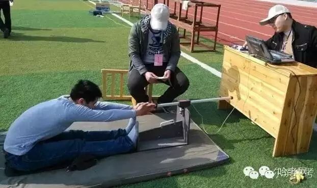 kaiyun官方网app下载app 初四体育考前训练快速消除疲劳技巧，助孩子都能拿满分！