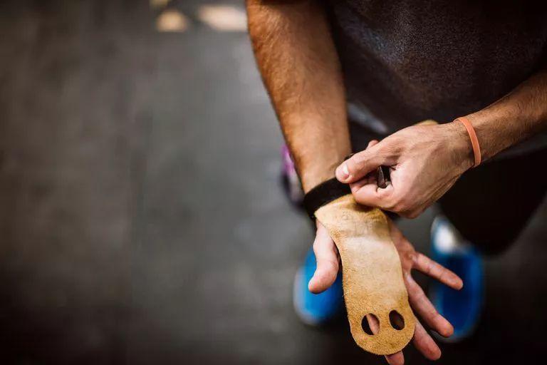 云开·全站apply体育官方平台 「健身」撸铁撸出来的老茧怎么祛除？