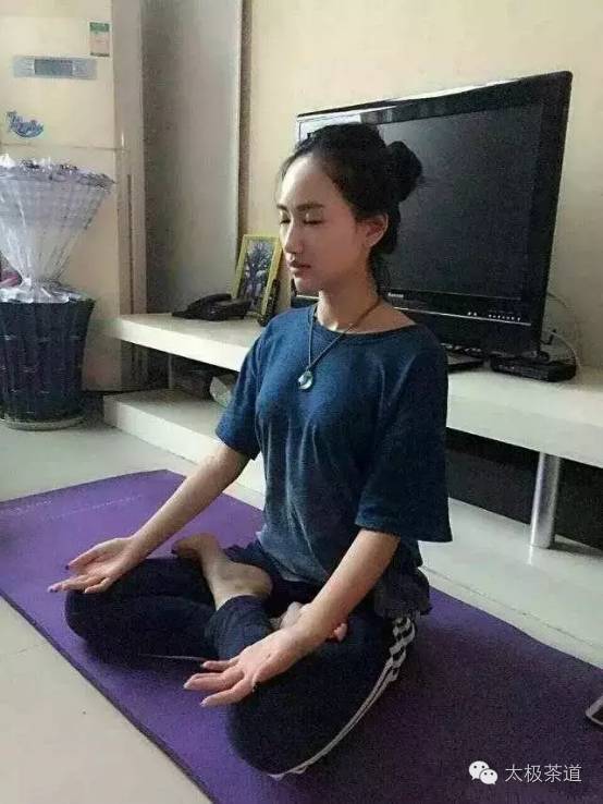 开元ky888棋牌官网版 盘腿打坐的好处及练习方法