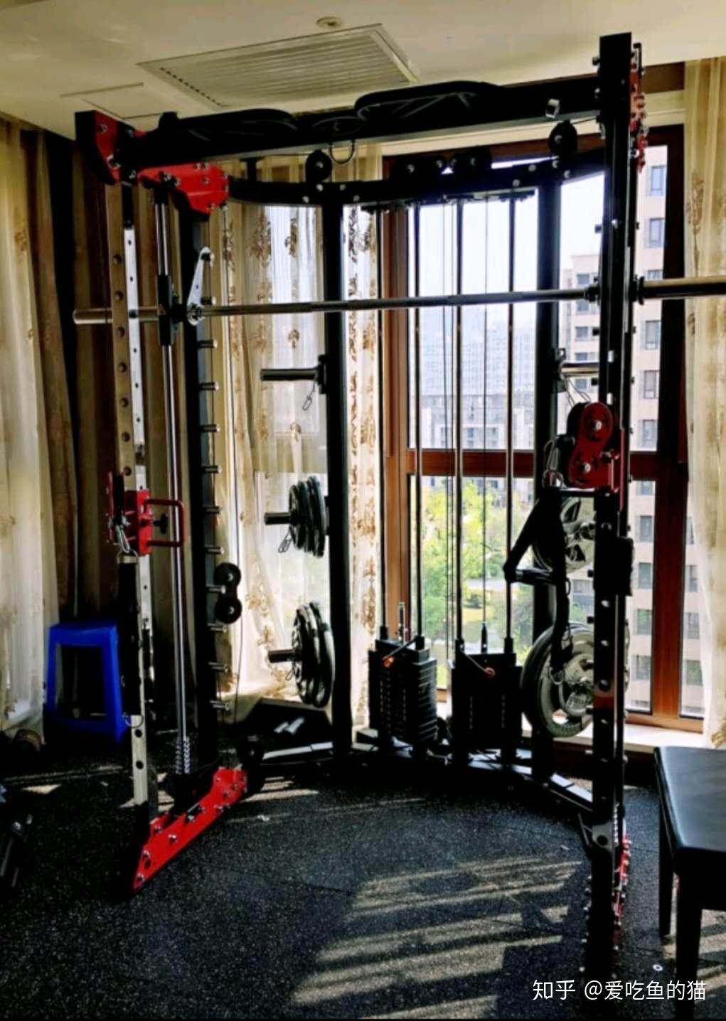 健身综合训练器安装视频_综合训练器健身器_健身器材综合训练器的使用方法