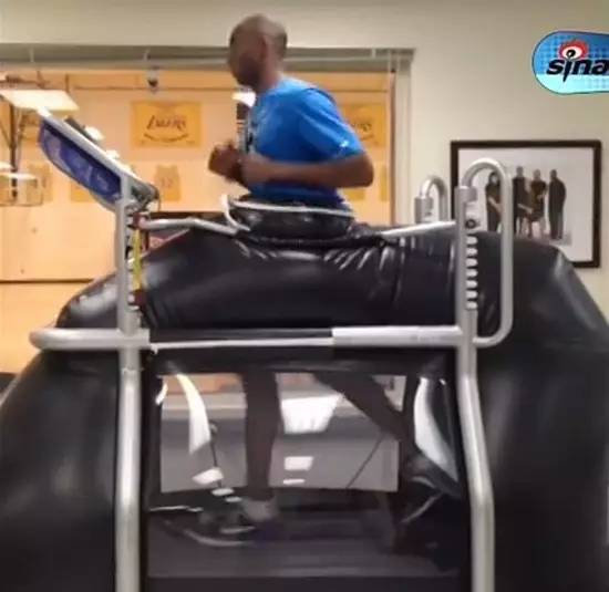 反重力跑步机多少钱_负重跑步机_无重力跑步机使用教程