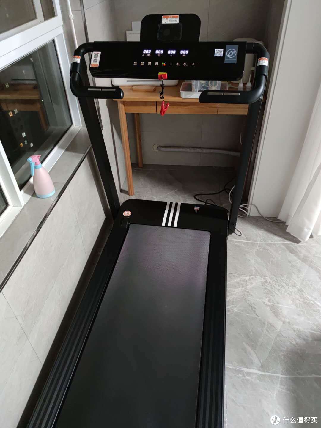 亿健智能跑步机开箱评测：我为什么在70㎡的小屋内选择这样一个大家伙