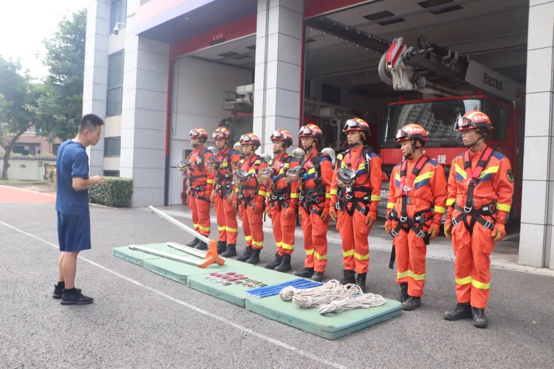 三人站综合训练器_三人站综合训练器使用方法_三人站综合训练器安装视频