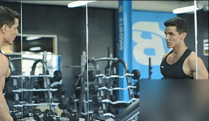 开元棋盘app官方版下载_开元棋盘app官网版下载-跑跑车 怎么练出男人的麒麟臂？5个技巧，附一组练臂动图