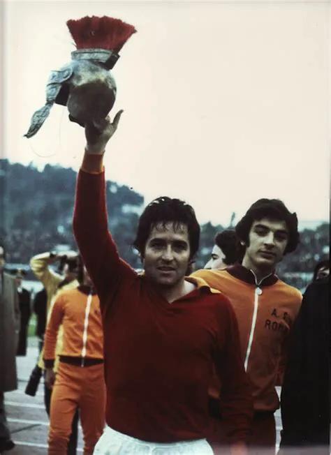 意大利足球名人堂成员_意大利足球名人堂_意大利足球明星思考人生