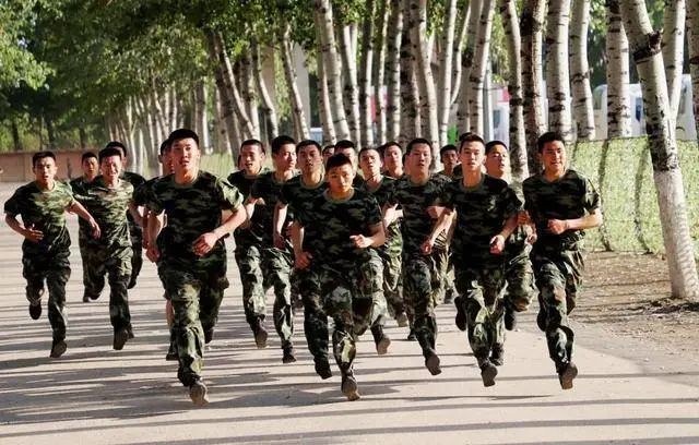 踩水入门教程_初学者踩水教学视频_练习踩水