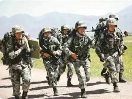 踩水入门教程_练习踩水_初学者踩水教学视频