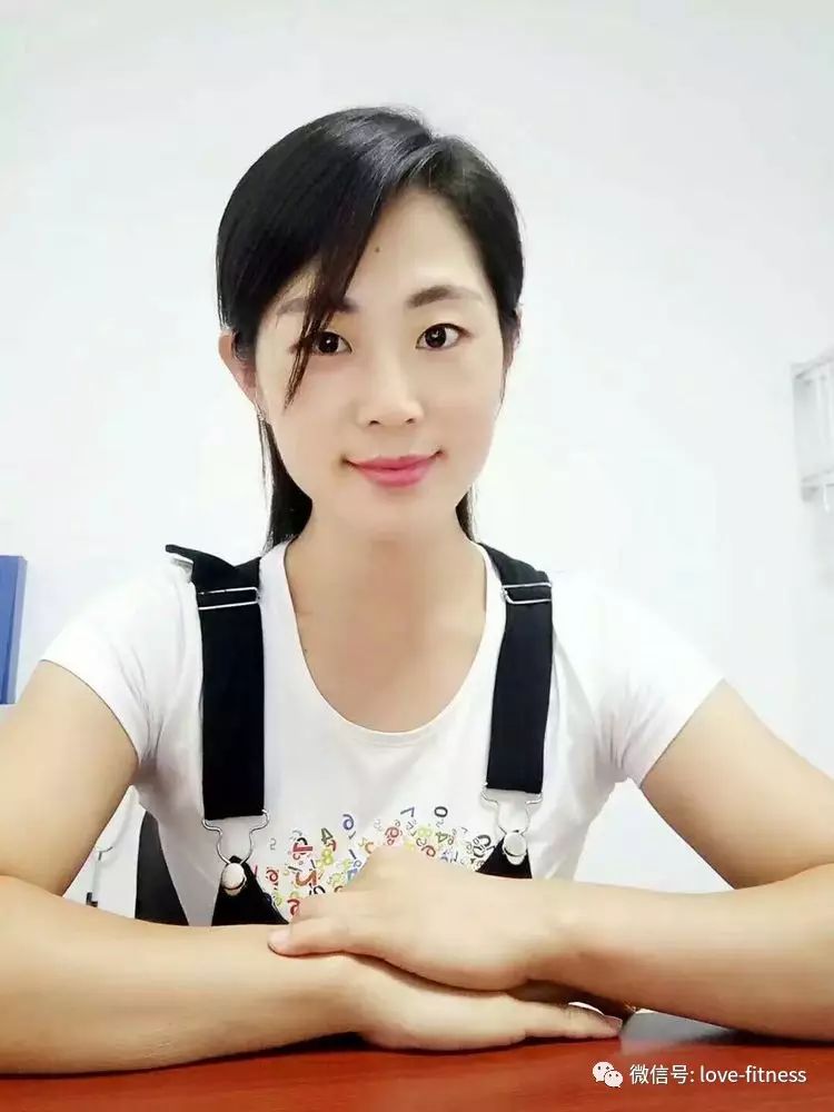 手套健身选择什么牌子_健身手套选择大一点还是小一点_健身手套怎么选择