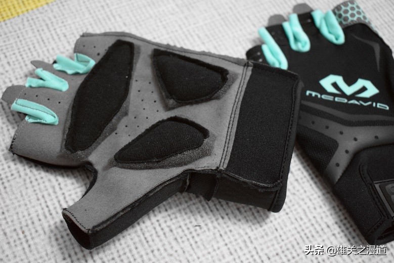  迈克达威T020运动手套评测 __专业健身手套