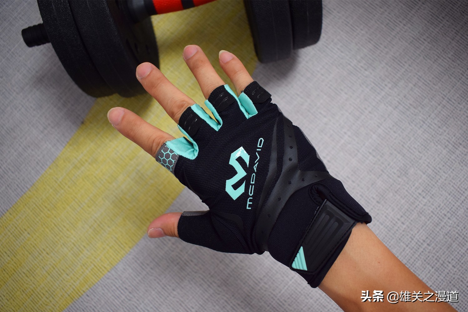 专业健身手套_ 迈克达威T020运动手套评测 _