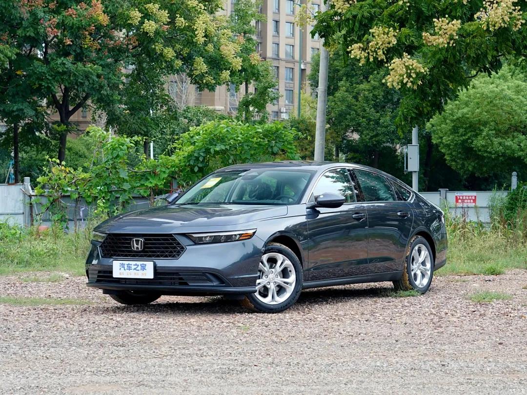 别克君越座椅特点_2025款别克新君越产品知识操作练习表_2025款别克君越配置