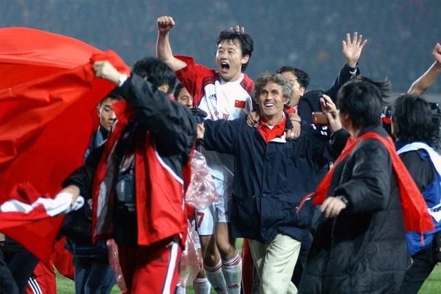 足球界无冕之王的球队_足球无冕之王的球星_说一个球队无冕之王啥意思