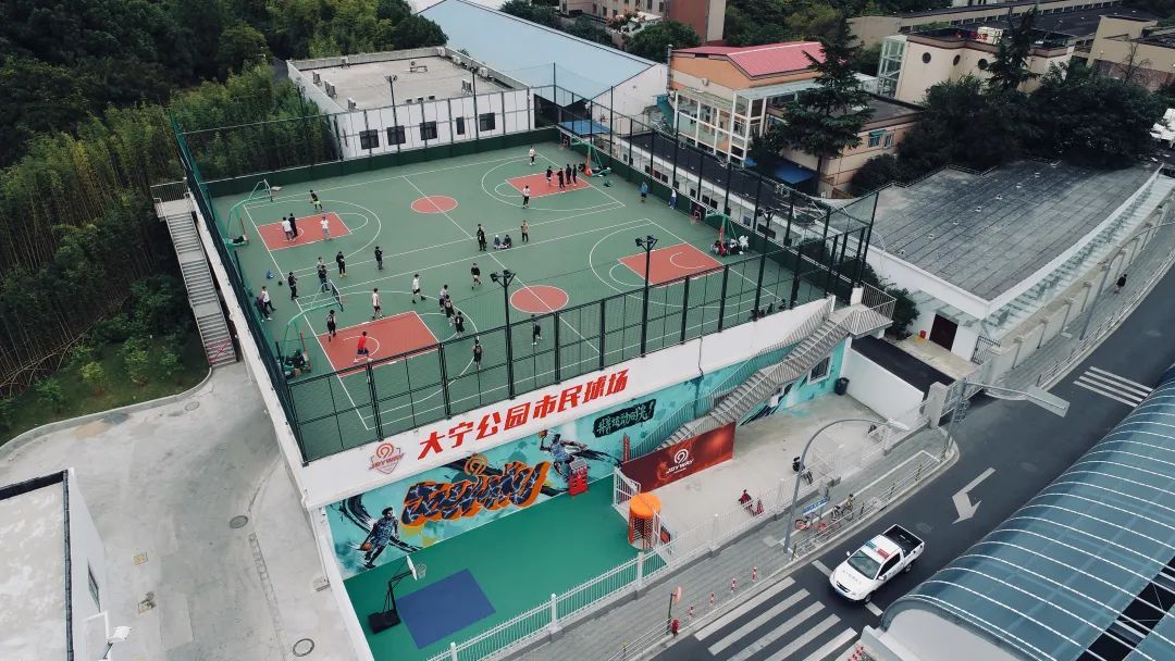 大飞鸟综合训练器_飞鸟训练器肌肉示意图_飞鸟训练器练胸肌