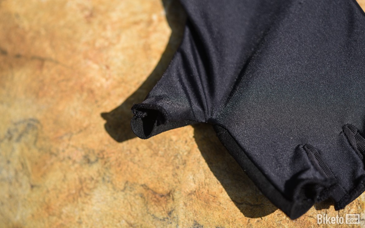 迪卡侬Van Rysel RoadR 900手套评测_Van Rysel RoadR 900公路手套特点_唐力龙和迪卡侬健身手套