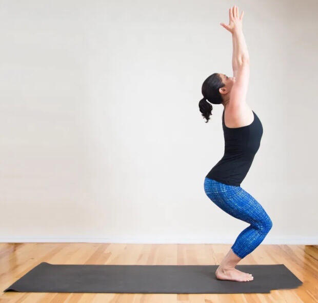 瑜伽动作练习_基础瑜伽动作入门视频教程_男人瑜伽每天必练8个动作