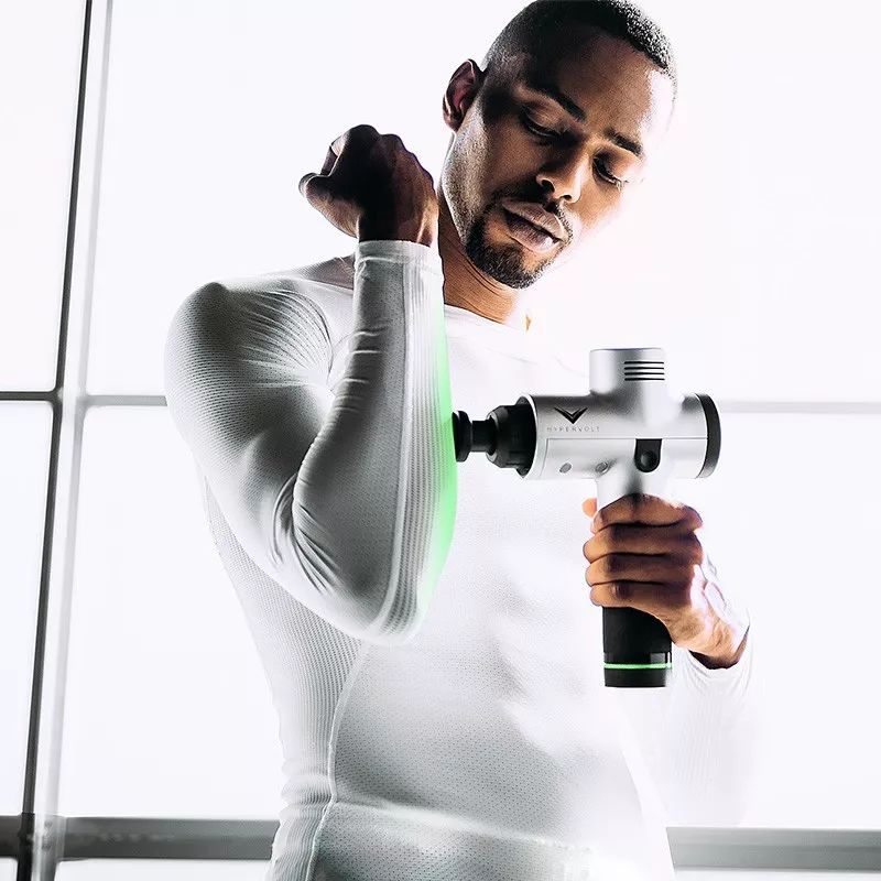 综合训练器 胸肌_筋膜枪使用不当肌肉劳损_筋膜枪选购注意事项