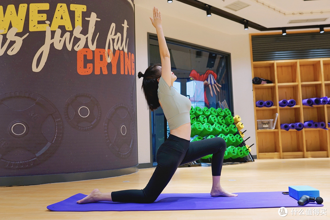 筋膜枪选购指南_百元筋膜枪与专业筋膜枪对比_1千以内家用跑步机质量排名