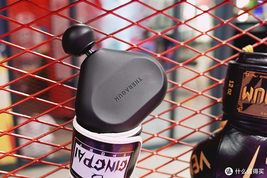 百元筋膜枪与专业筋膜枪对比_筋膜枪选购指南_1千以内家用跑步机质量排名