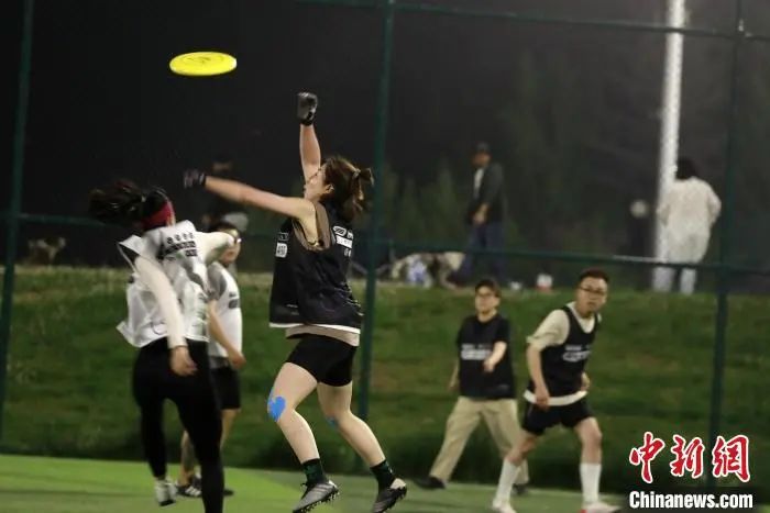 安德玛手套真假辨别_安德玛棒球手套_安德玛健身手套怎么样