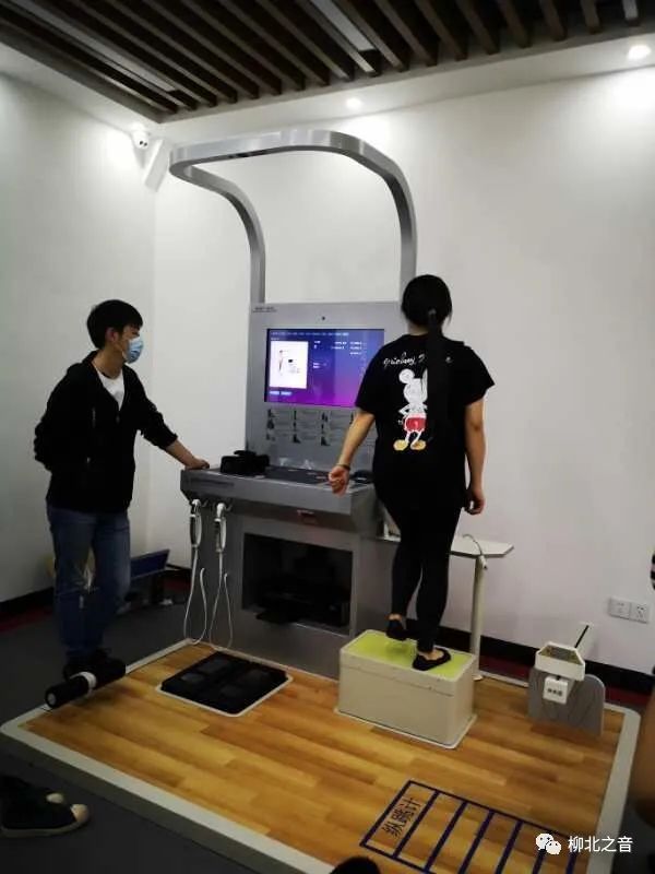 综合训练器训练计划_多功能综合训练器_综合训练器锻炼视频教程