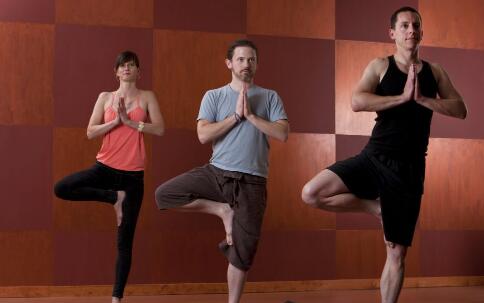 适合女生做的运动_女生健身运动推荐_运动健身手套