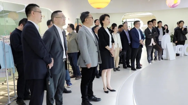 区政协科技科协界直播电商主题活动_政协委员助推直播电商产业发展_科技改变生活 农村电商助推花卉行业齐发展